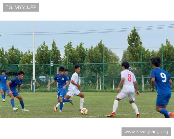 加入千亿国际球友会享受优质的青少年足球培训资源与专业指导